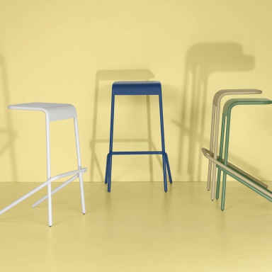 Alodia bar stool