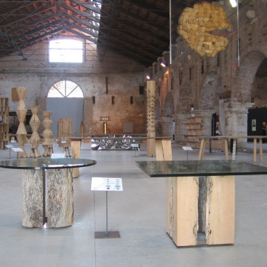 The Versa coffee table