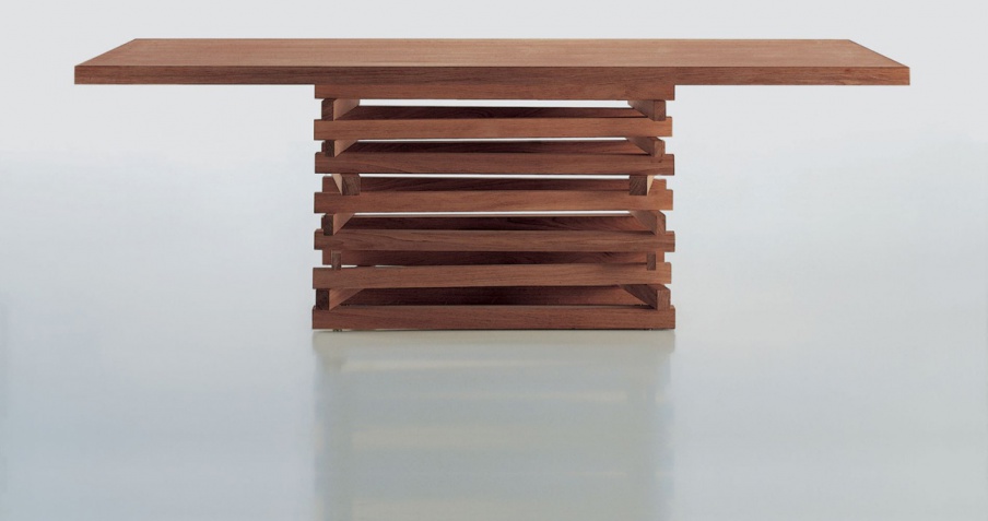 Coffee table with top made of solid wood Falo, Riva 1920