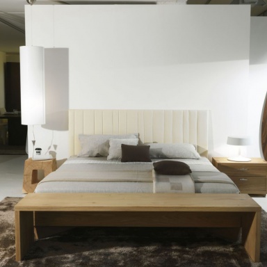 Double bed close to Villa Melzi