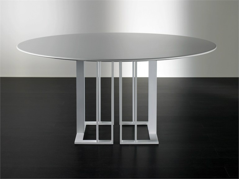 Chaplin dining table, Meridiani