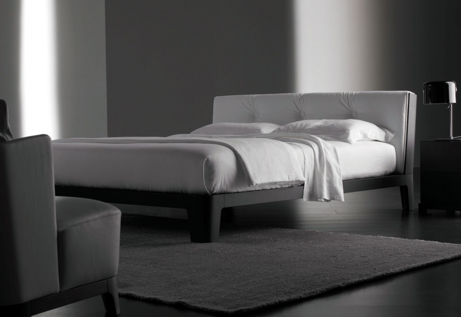 Winger Wood Bed, Meridiani