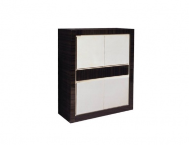 The sideboard is made of fir veneered with Macassar and maple Westin, Ulivi