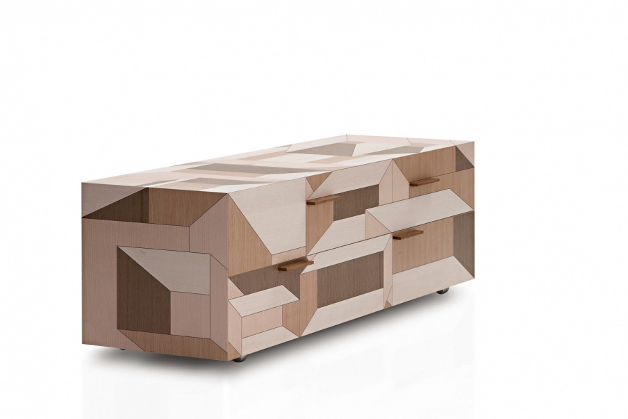 The Inlay chest of drawers made of natural wood, Porro