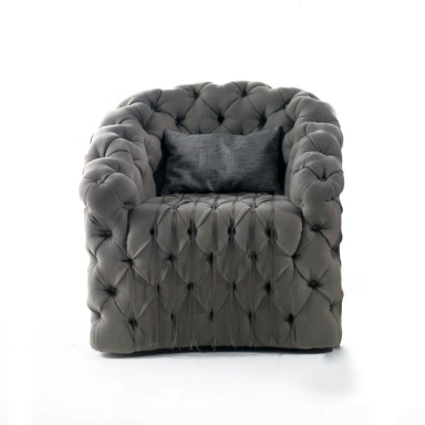 The Pelham Chair Capitonne