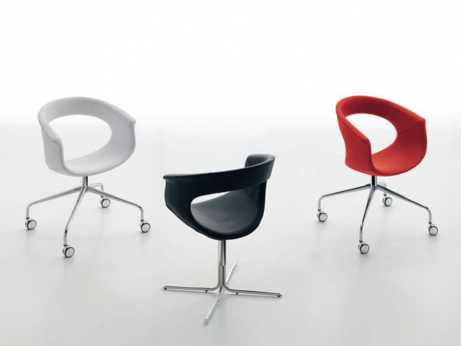 The Vanity Chair, Alivar