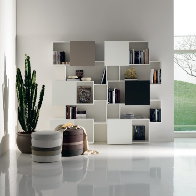 Piquant bookcase