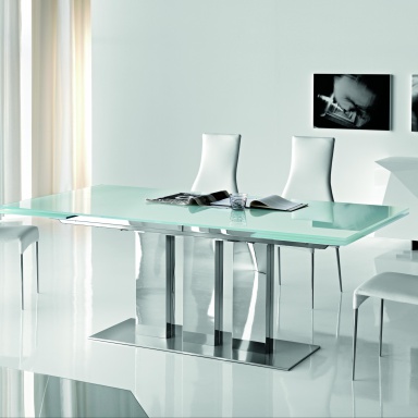 Dining table Plano