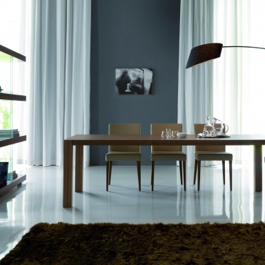 Rodrigo dining table