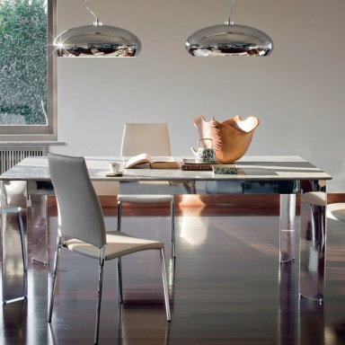 Zenith dining table