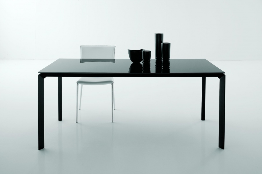 Monday dining table, Cattelan Italia