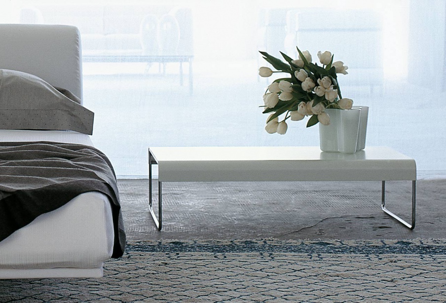 Zap coffee table with metal frame, Cassina