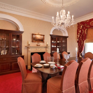 Dining room (furniture dining room)