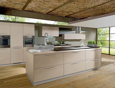 Brest 142 Kitchen, Bauformat