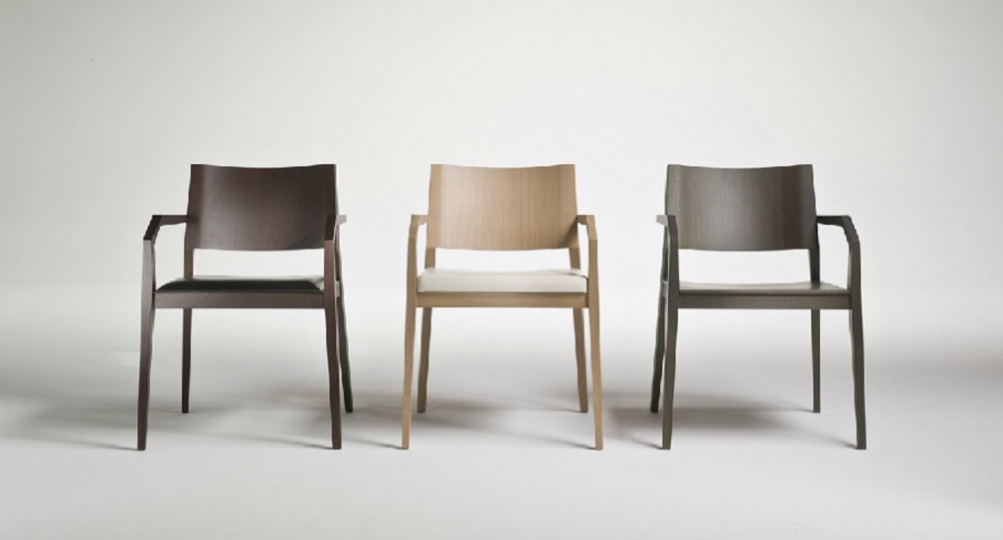 Chair with armrests Magistra, I4 Mariani