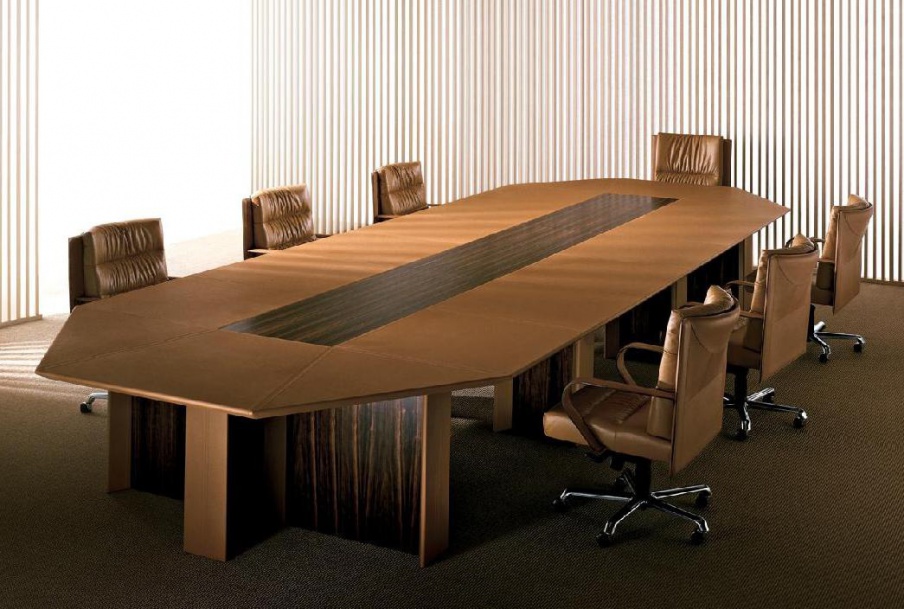 Table with shaped top Meteora, I4 Mariani