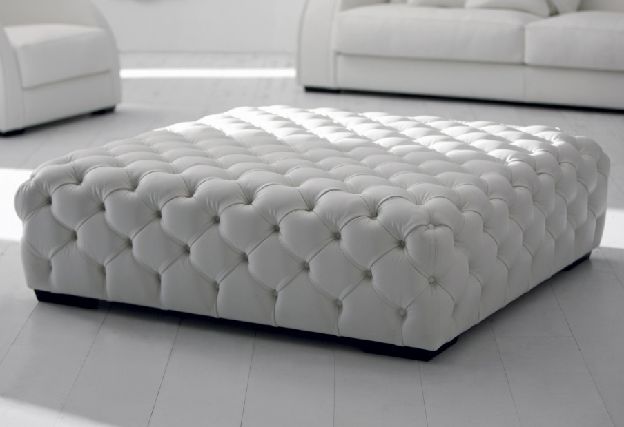 Stool on low legs Jose, Opera Contemporary