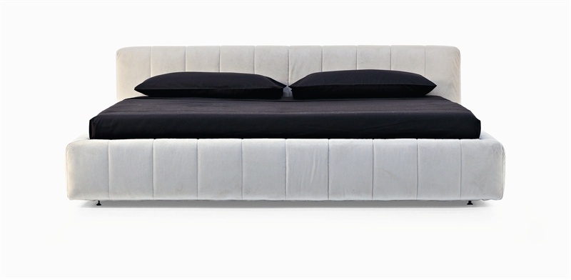 Double bed with a podium Cinova Harvest, Busnelli
