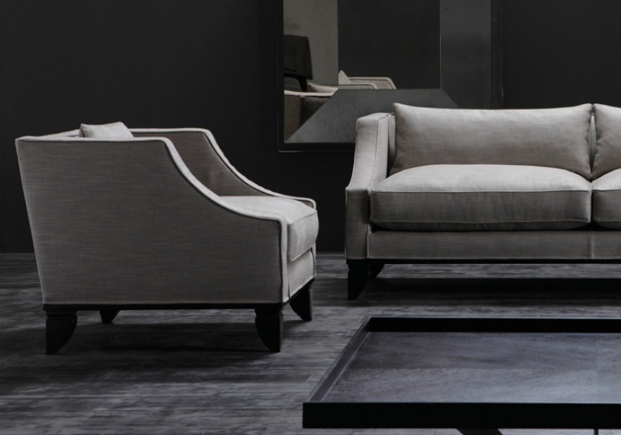 Chair with shaped armrests Faust, Opera Contemporary