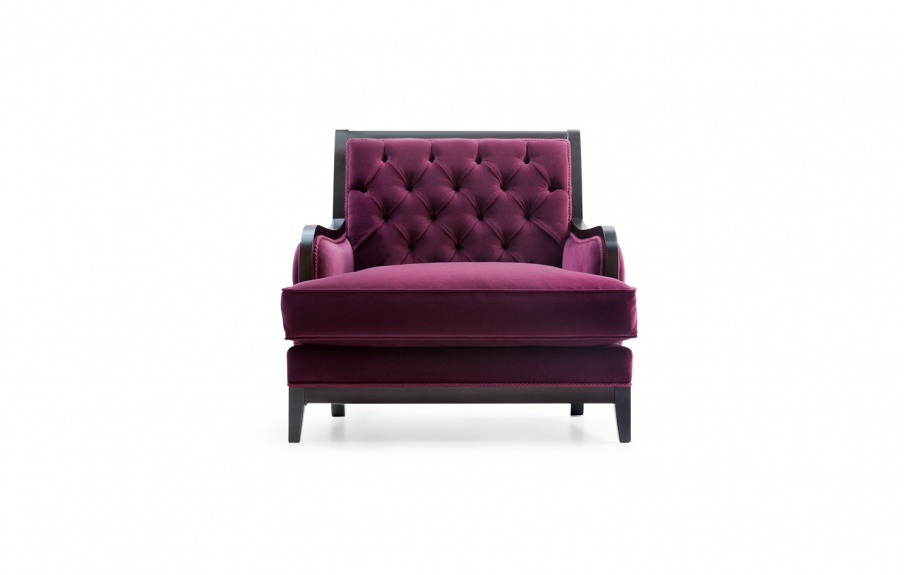 Seat on low legs Sebastian Classic, Opera Contemporary