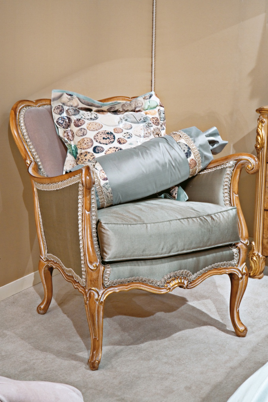 The Armchair Prestige, Medea