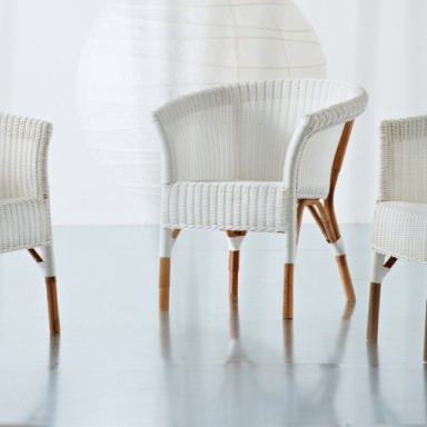 The Chair We 25 - 26