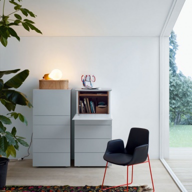 A Chest Of Drawers Abbinabili