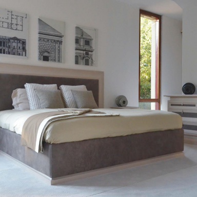 Bedroom (furniture-bedroom)