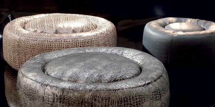 Poof with hidden frame Arco, Rivolta