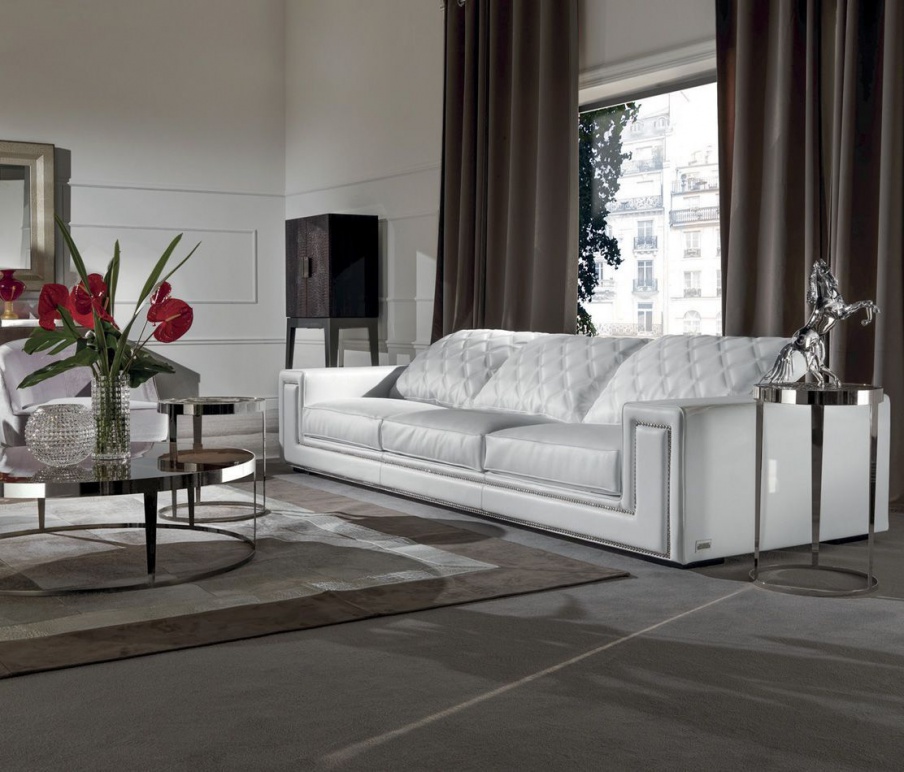 A sofa with a hidden frame Helmut, Longhi 