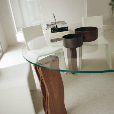 The Samburu dining table