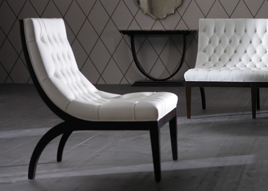 A chair without armrests Antony Classic, Opera Contemporary