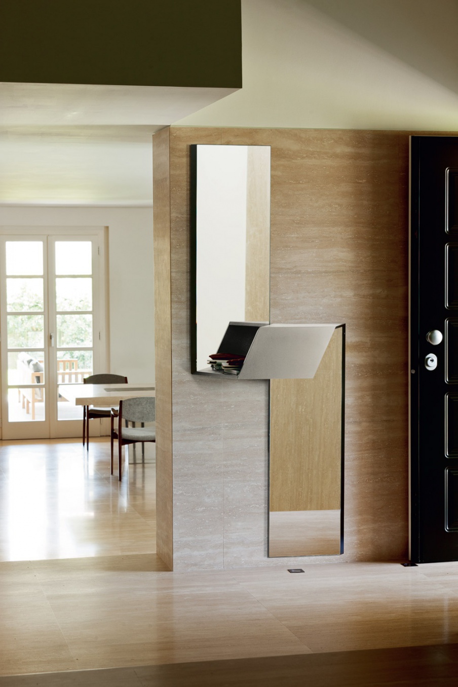 The Ascot mirror with Central shelf, Porada