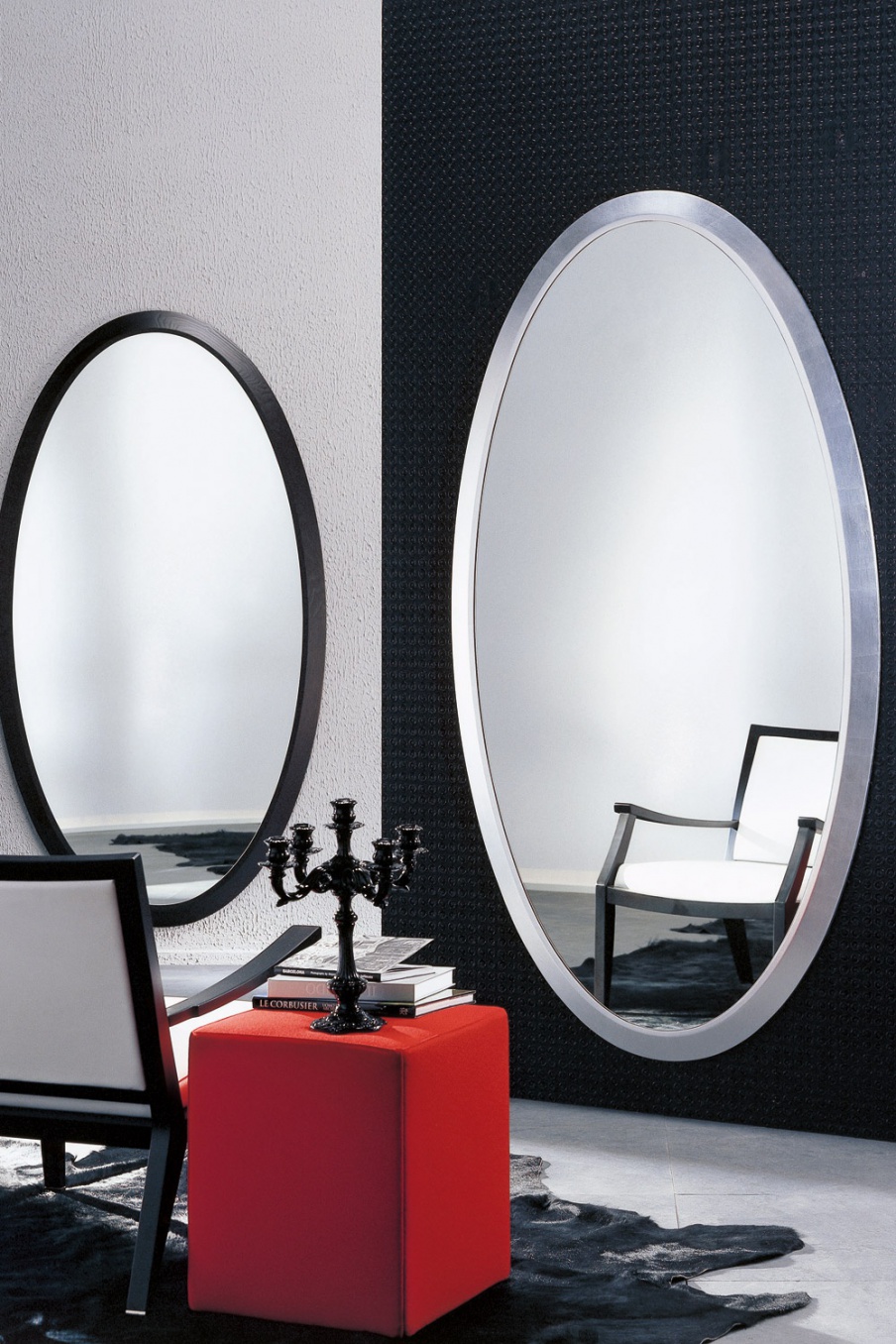 The Four Seasons ovale mirror in a frame made of ash tree, Porada