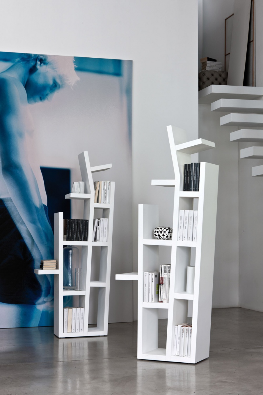 Baum bookcase solid wood, Porada