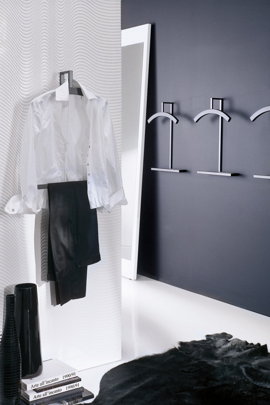 Double hanger on a steel frame, Porada