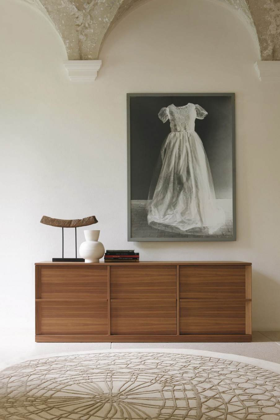 Carmilla sideboard made of solid wood, Porada