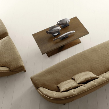 The Teseo coffee table