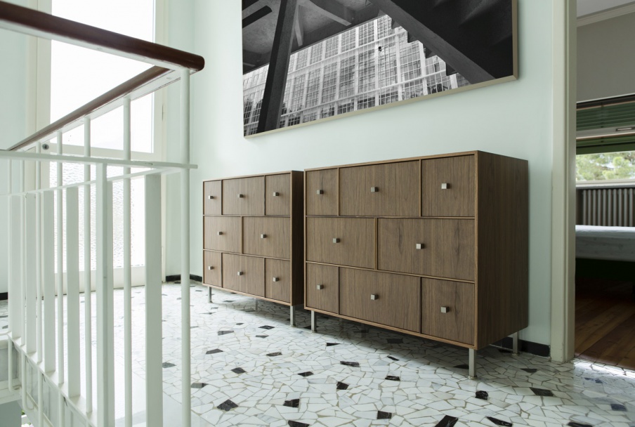 Stand - Rucellai chest of drawers made of solid wood, Porada