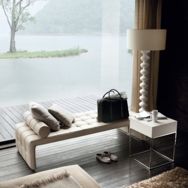 The Babele alta floor lamp