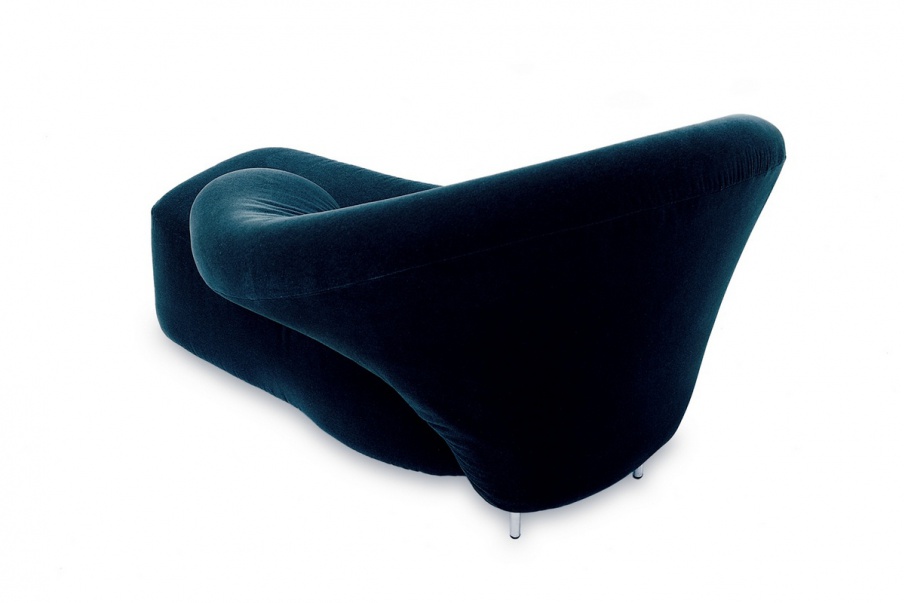 The high-backed chair poltrona Angels, Edra