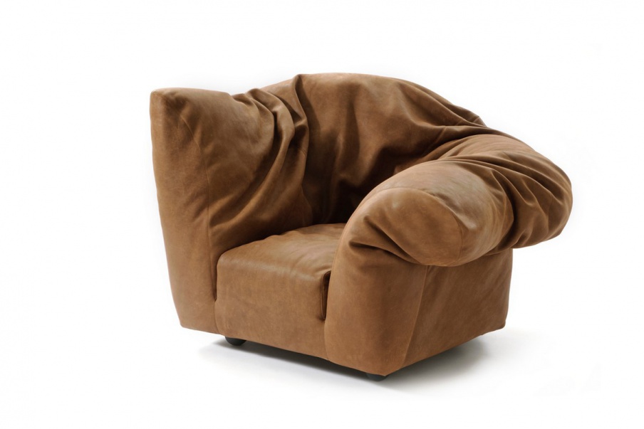 Chair upholstered on a wooden frame Sfatto poltrona, Edra