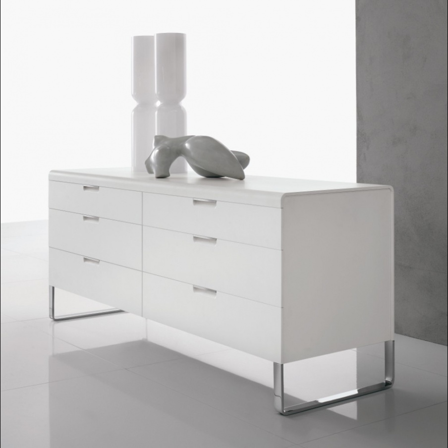 The Esprit Dresser, Alivar