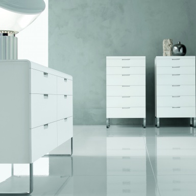 The Esprit Dresser