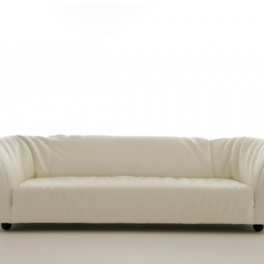 The Sfatto sofa triple 