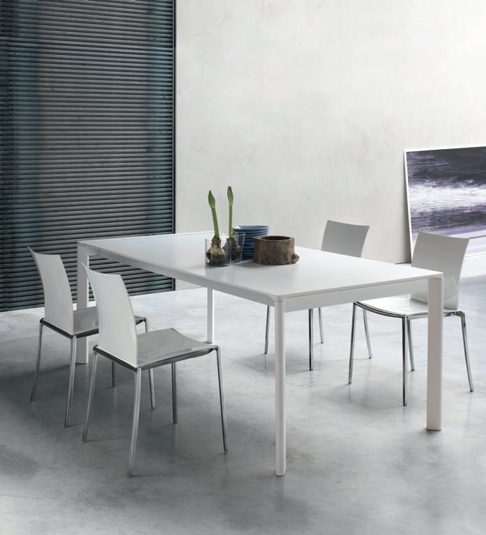 Carving dining table, Alivar