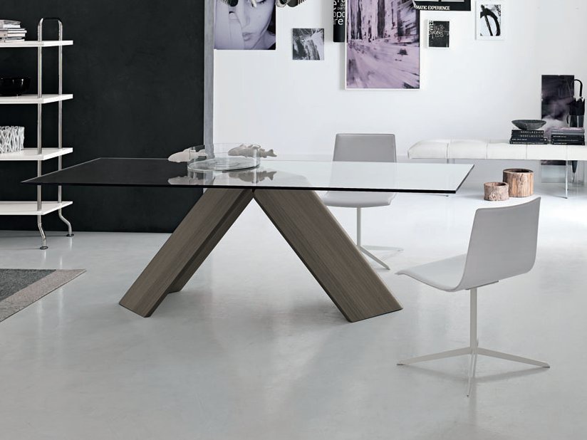Foil dining table, Alivar