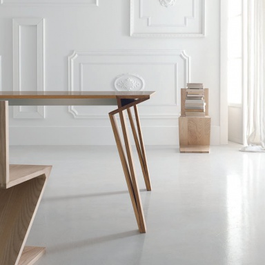 Oblique dining table