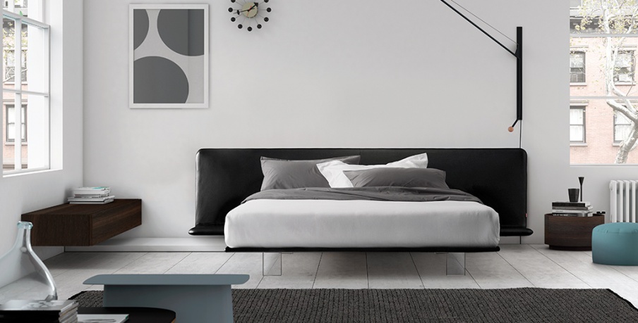 Double bed on legs-straps Filo, Pianca