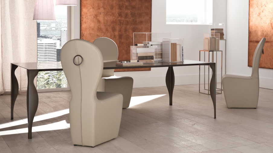 The Mondrian chair upholstered, Cantori